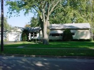 1355 S Seminary St, Galesburg, IL 61401