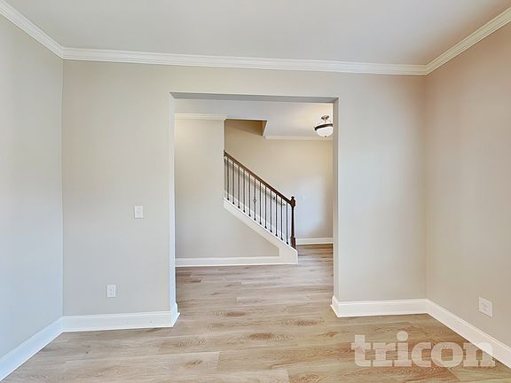 4th image of 1124 Hartwell Rd