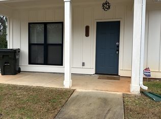 145 Cayuga St UNIT A, Hartwell, GA 30643
