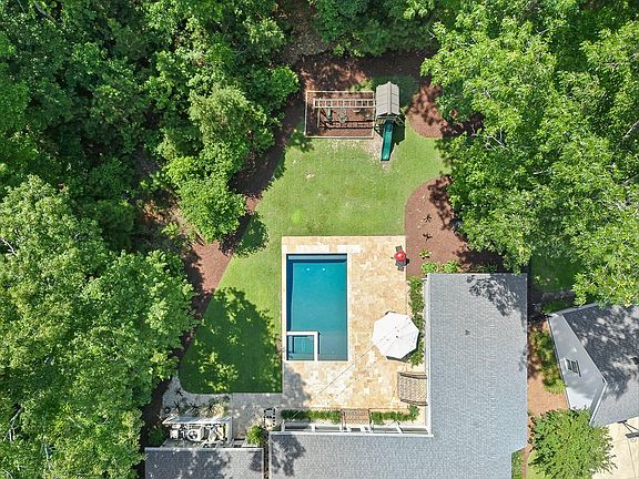 4th image of 1852 Carolina Park Blvd