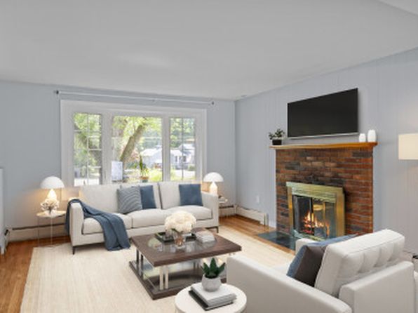 352 Swains Pond Ave #1