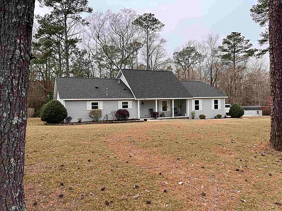 3rd image of 449 Millwood Dr