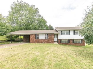307 Sunny Acres Dr, Doniphan, MO 63935