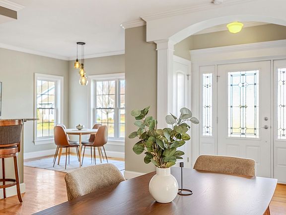 5th image of 15 Cedar Ridge Dr #1