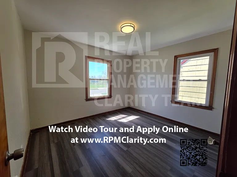 1718 Giant St — Photo 5