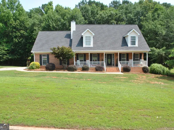 500 Hayfield Ct, Locust Grove, GA 30248