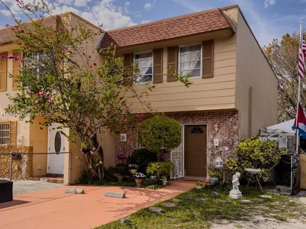 1601 W 72nd St #1601, Hialeah, FL 33014