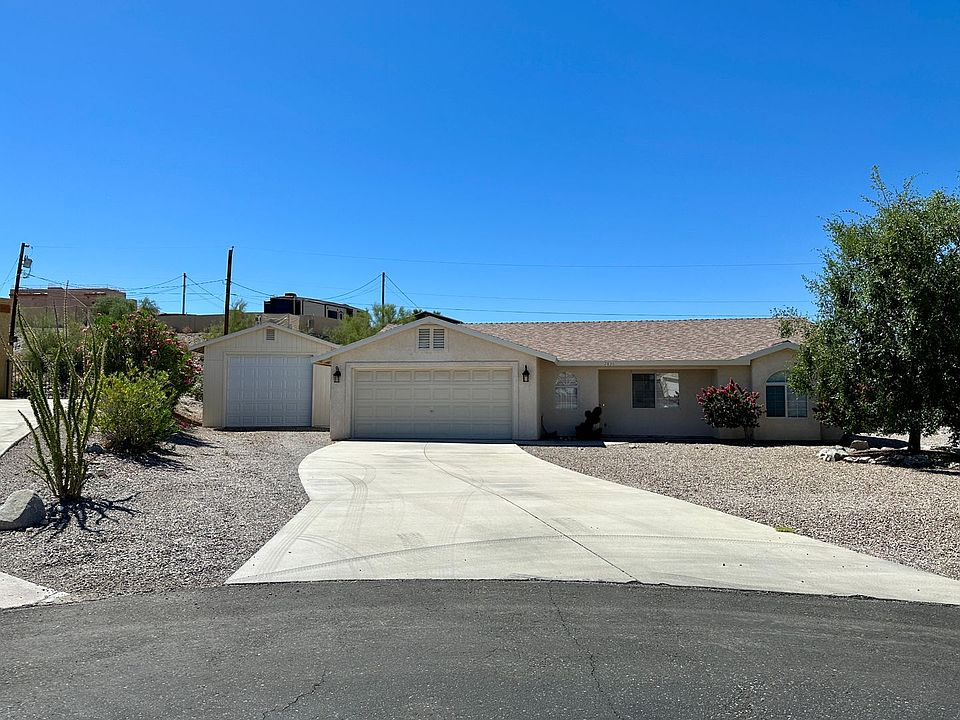 1st image of 2836 Seville Ln