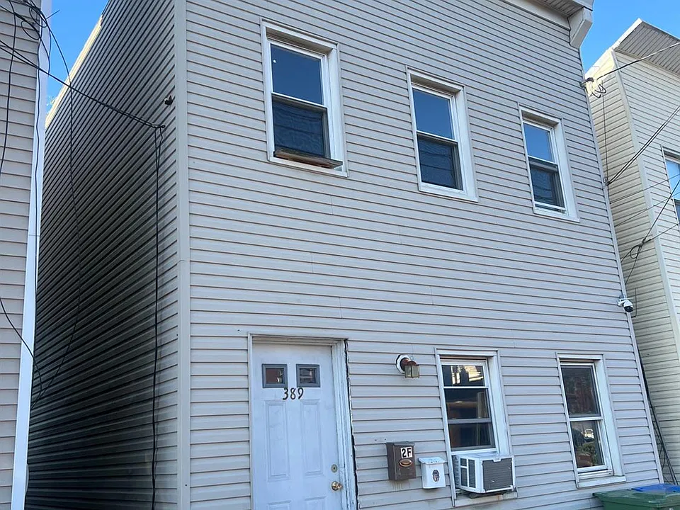 389 Market St #2