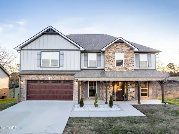221 Montgomery Farms Dr, Friendsville, TN 37737