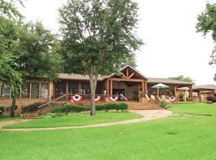132 Oak St, Mabank, TX 75156