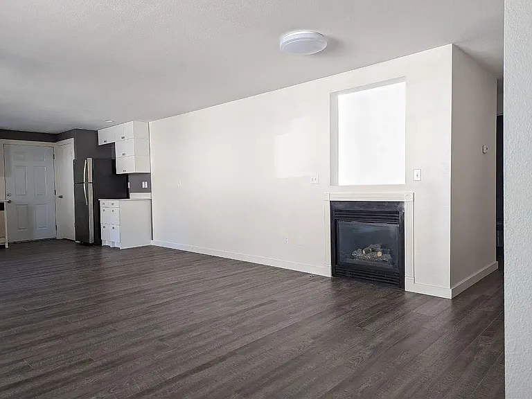 5210 Grove St #A — Photo 6