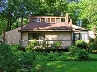 5832 River Dr, Lorton, VA 22079