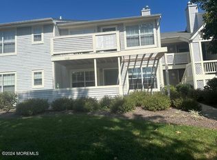 377 Brookview Ct, Howell, NJ 07731