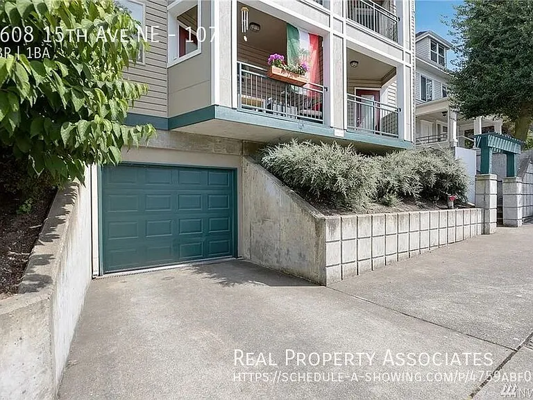 5608 15th Ave NE — Photo 5