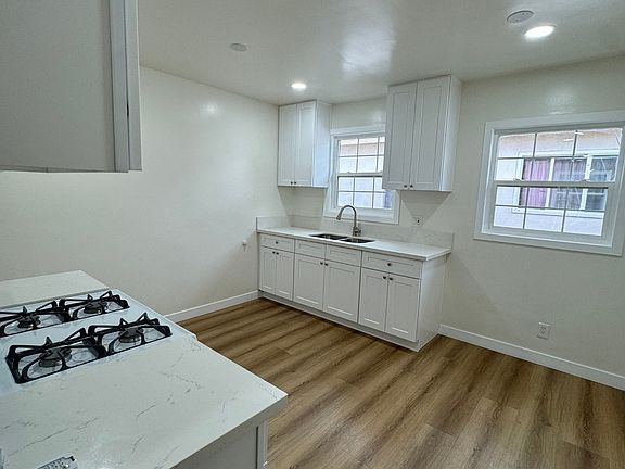 3rd image of 6919 Fulton Ave APT 3