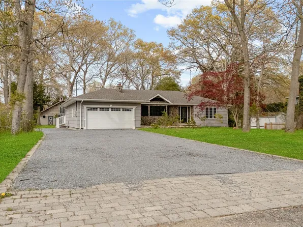257 Southlawn Avenue, Central Islip, NY 11722