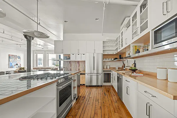 Kitchen, photo 2