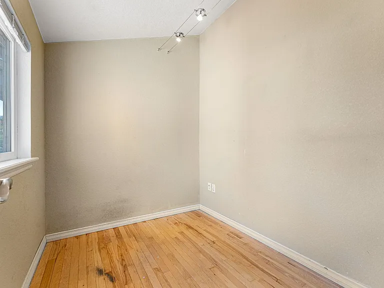 4451 S Cherokee St — Photo 8