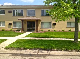18540 Oakwood Ave APT 1A, Lansing, IL 60438