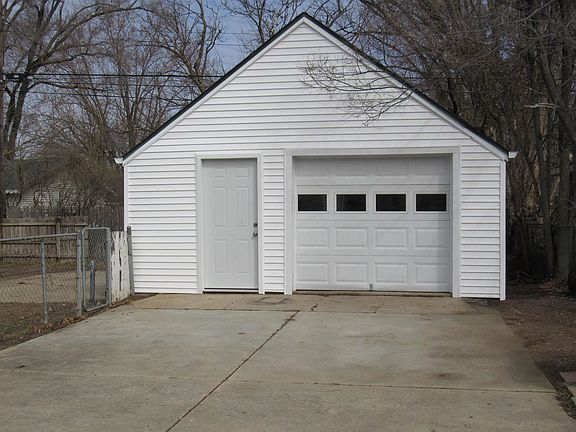3rd image of 506 Marquette Rd