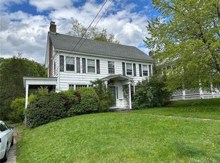 550 E Main St, Meriden, CT 06450