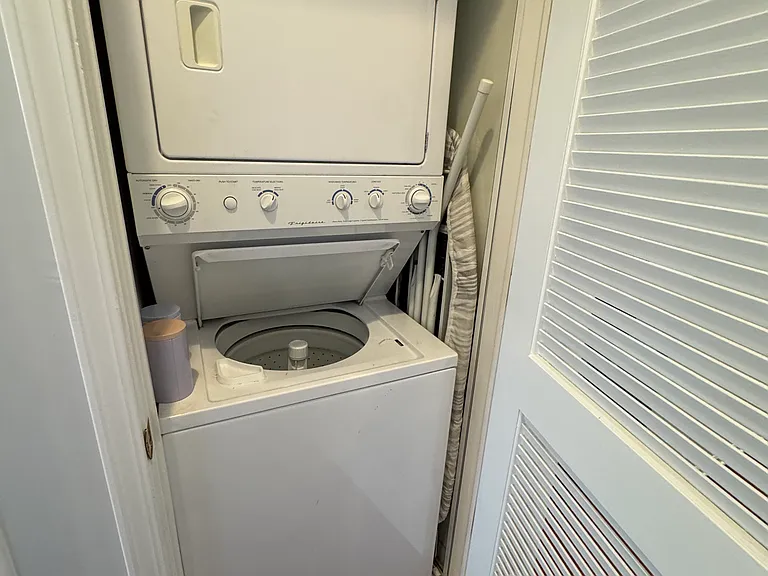 4410 N Sacramento Ave #3E — Photo 5