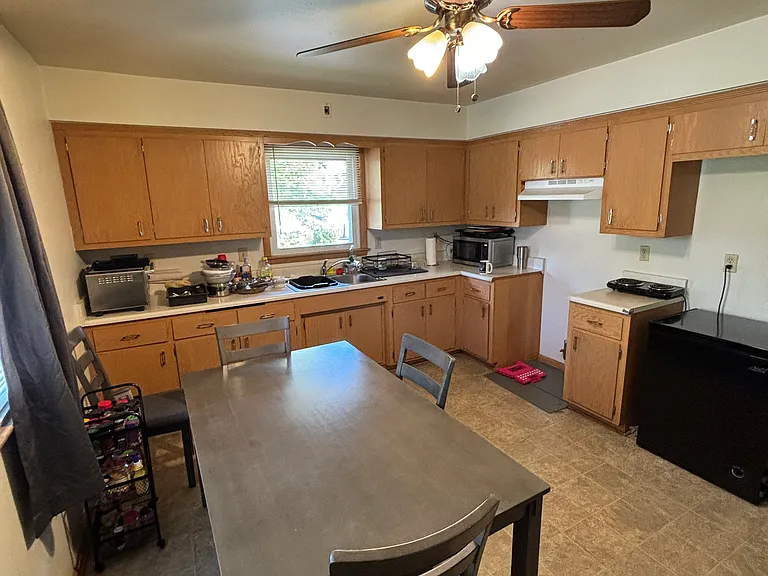 8327 W Hope Ave #4 — Photo 3