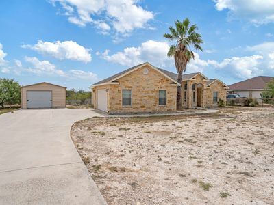 135 Dos Pistolas, Del Rio, TX, 78840