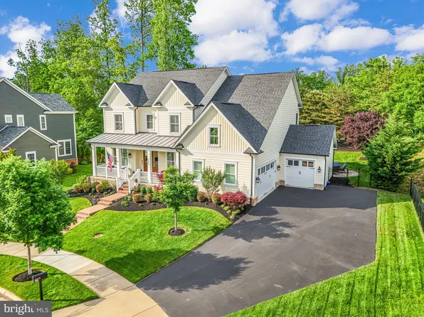 17063 Belle Isle Dr, Dumfries, VA 22026