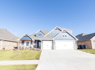 9221 NW 86th Ter, Yukon, OK 73099