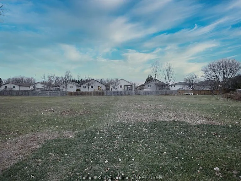 97 Taylor Ave — Photo 23