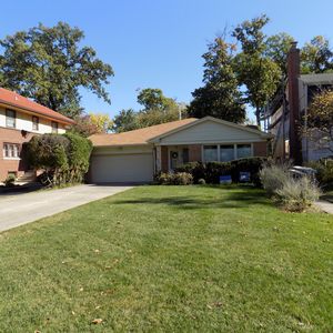 (Undisclosed Address), River Forest, IL, 60305