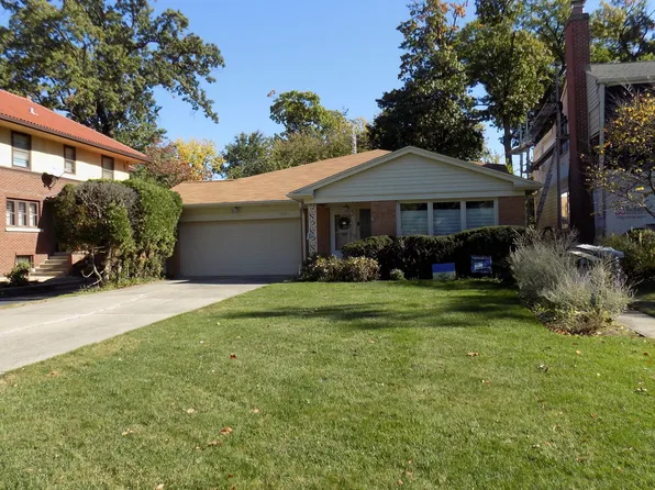 (undisclosed Address), River Forest, IL 60305