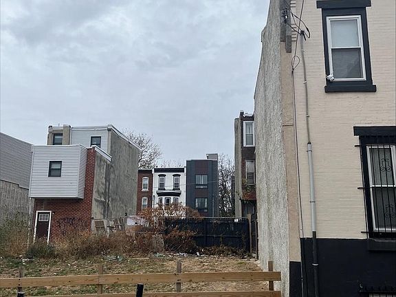 2nd image of 2168 N Darien St
