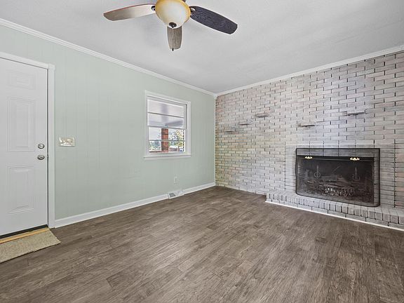 3rd image of 2934 Academy St