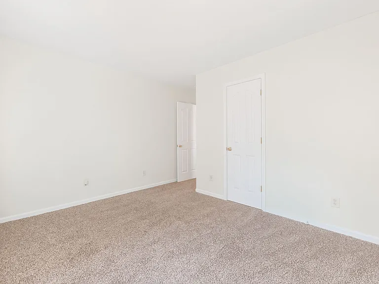 4352 Bubbling Brook Ct — Photo 14