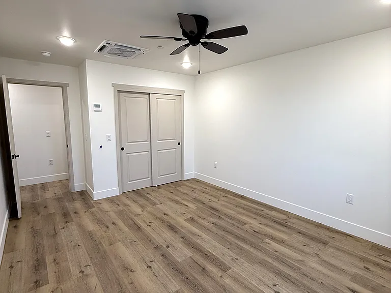 201 W Center St #13 — Photo 16