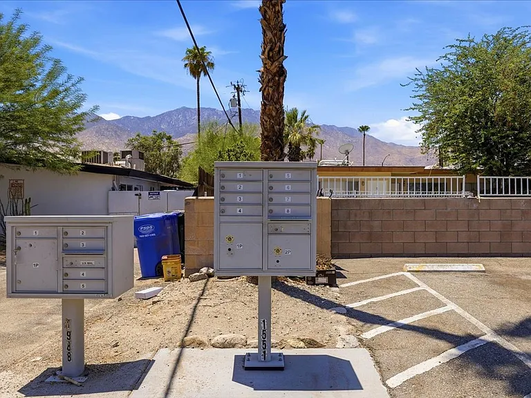 511 S. Desert View Drive — Photo 24