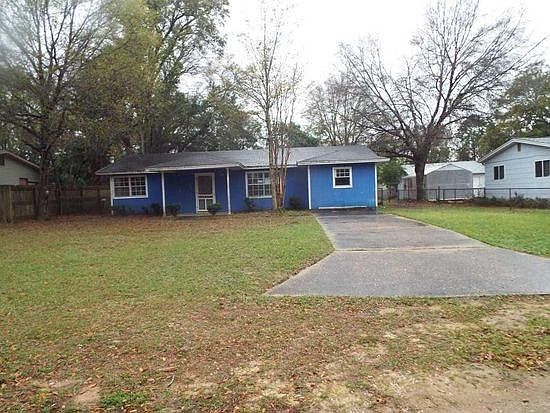 1st image of 6851 Vivian Dr