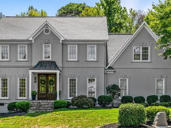 2315 Baytree Dr, Greensboro, NC 27455