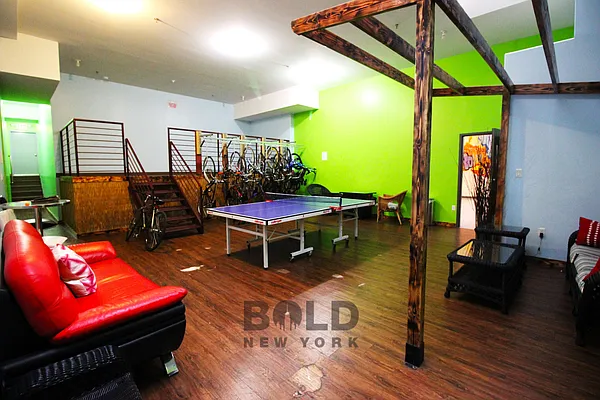 Rented by Bold New York | media 58