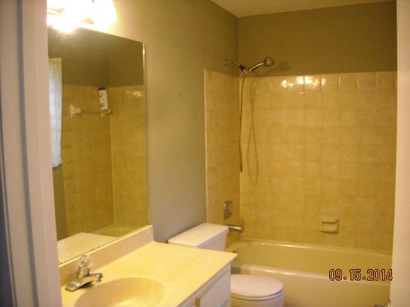 2nd image of 2055 NE Collins