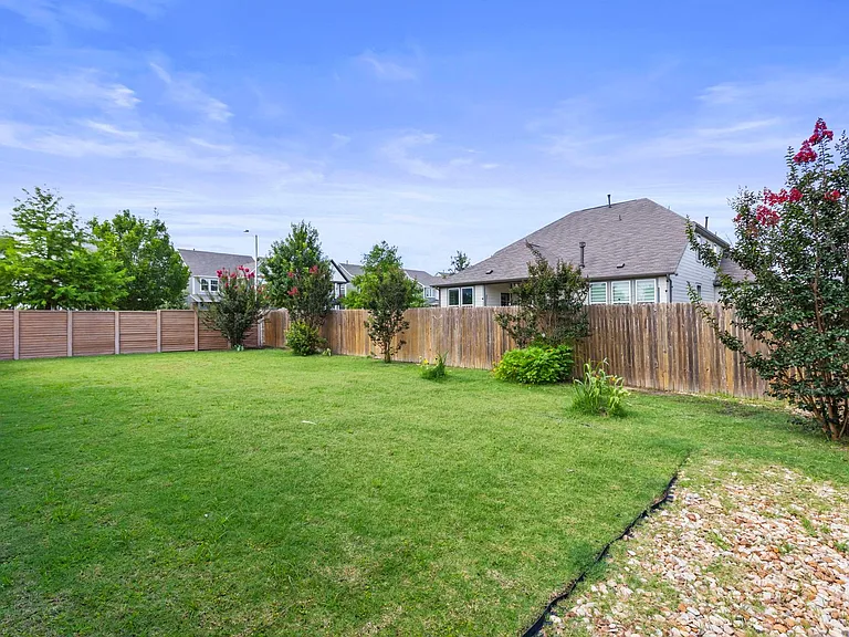 2605 Acoma Ln — Photo 38