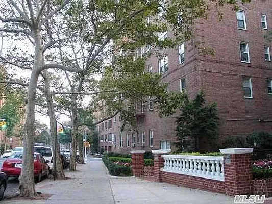 Rented by Century 21 Benjamin Realty | media 8