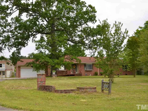 1261 Saint Luke Church Rd, Goldston, NC 27252