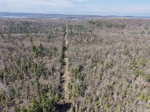 3rd image of E Wilderness Rd