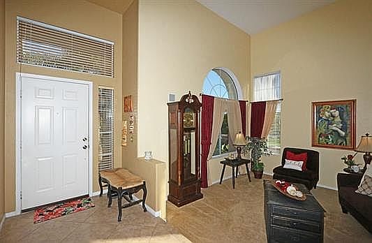 4th image of 615 Dorinda Dr