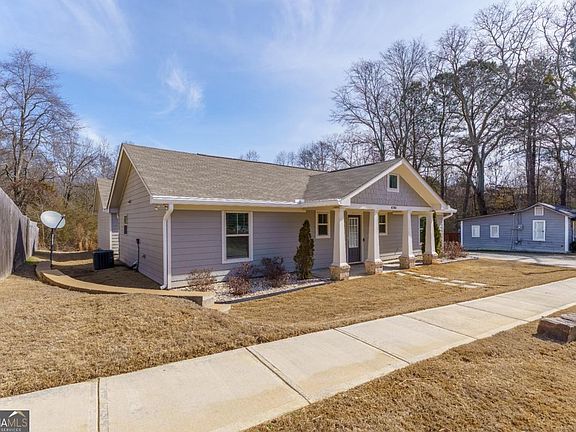 3rd image of 4780 Cantrell Rd