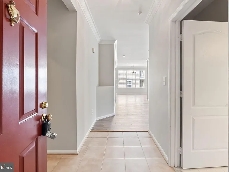 20903 Cedarpost Sq #201 — Photo 3